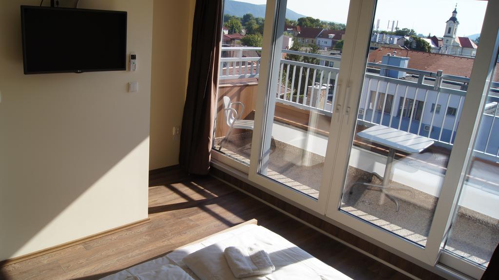 Apartman Panorama Štúrovo Exteriér fotografie